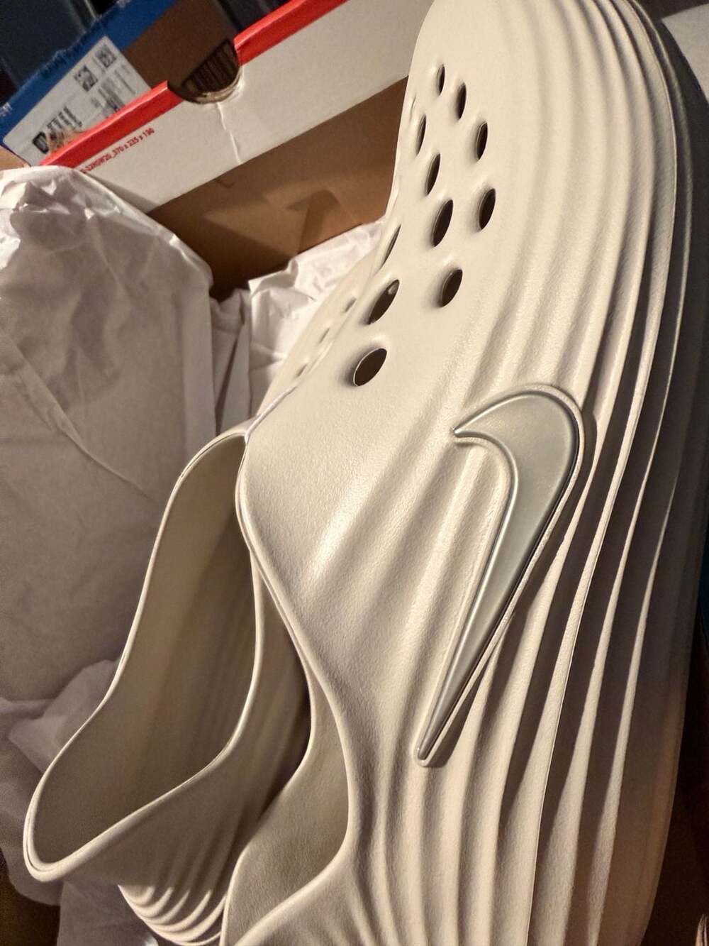 Nike ReactX Rejuven8 Light Orewood Brown Clogs - Picture 1 of 4